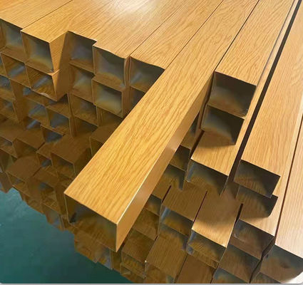 2x4パイプのためのアルミ直角管 アルミのスクエアパス